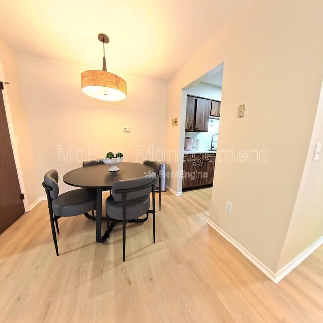 Building Photo - 2519 Culver Rd