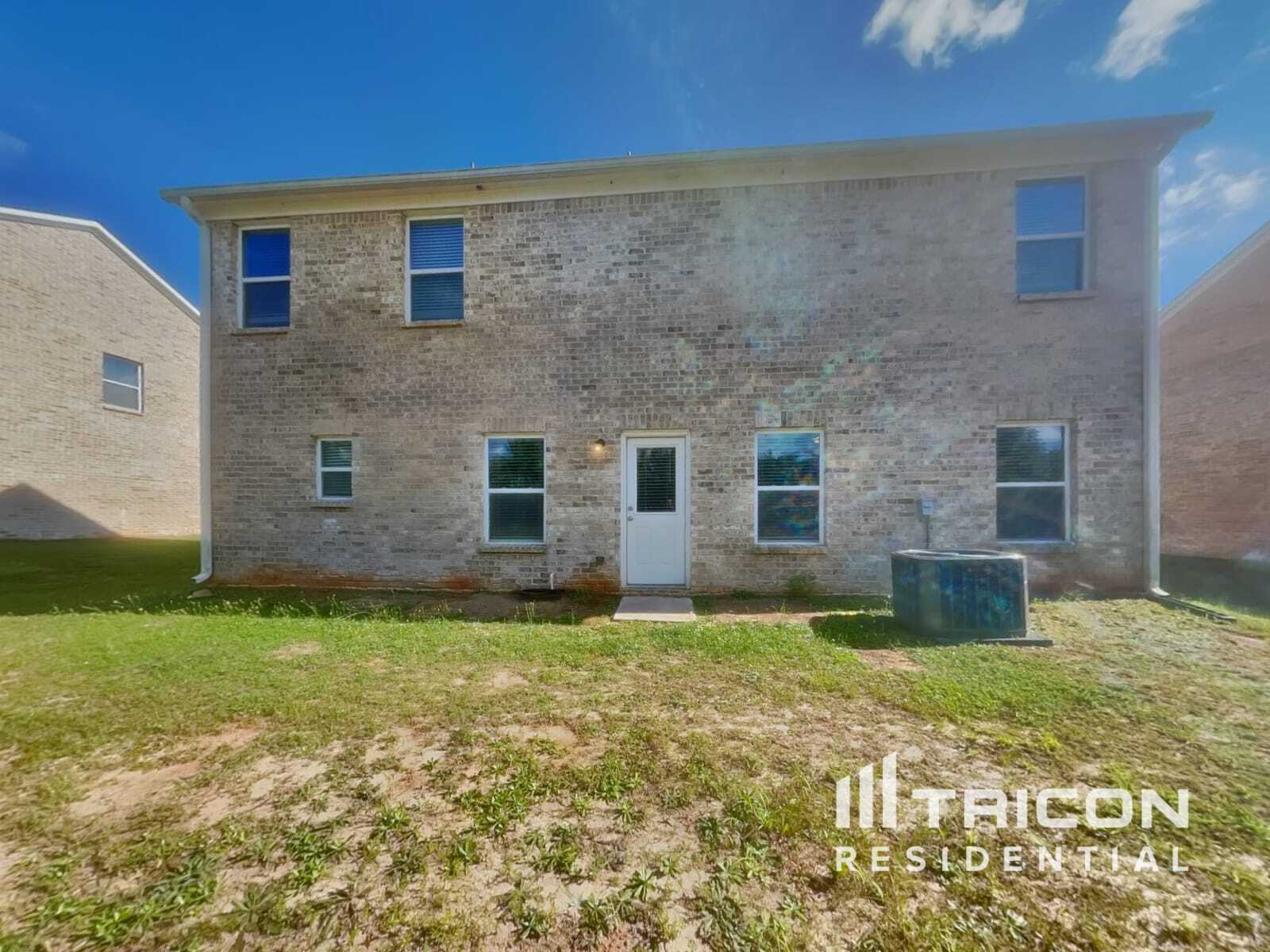 Building Photo - 172 Oliver Dr