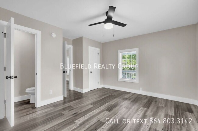 Building Photo - 212 E Bearden St