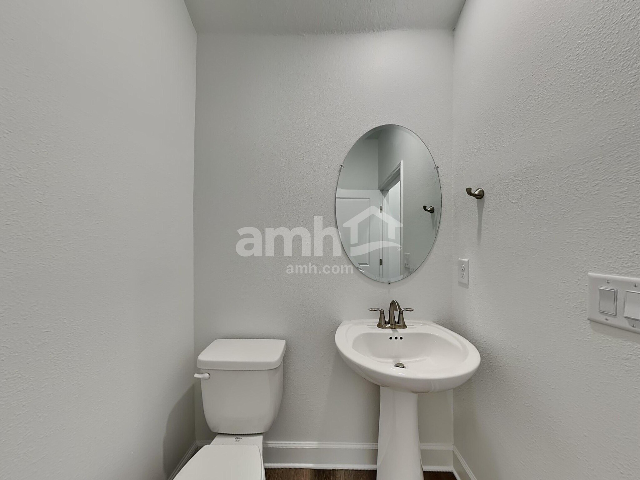 Building Photo - 16714 Cheyanne Ct