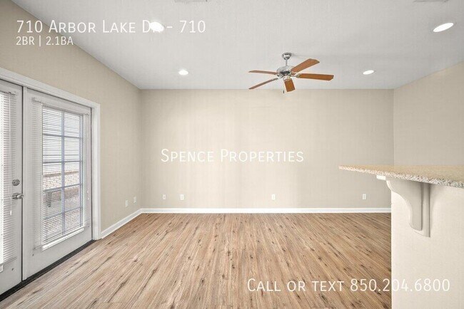 Building Photo - 722 Arbor Lake Dr