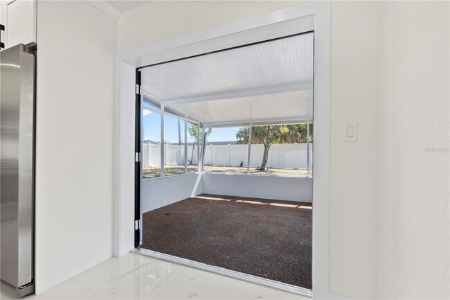 Building Photo - 8014 W Comanche Ave