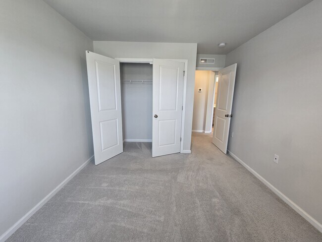 Building Photo - 2154 Tulip Bloom Ln