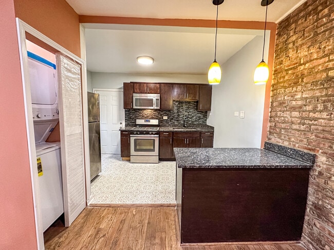 Building Photo - 7926 S Luella Ave