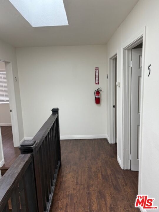 Building Photo - 1128 Irolo St