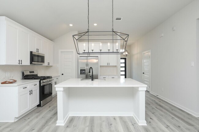 Building Photo - 1023 Santee Ct