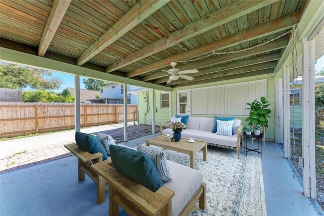 Building Photo - 2253 Arlington St