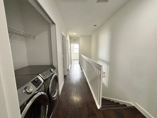 Building Photo - 15503 SW 40th St