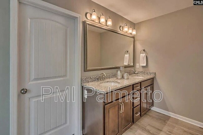 Building Photo - 326 Lanyard Ln