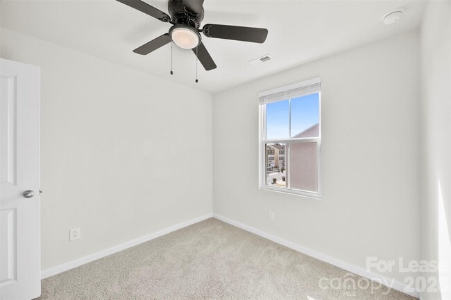 Building Photo - 708 Dillon Wy