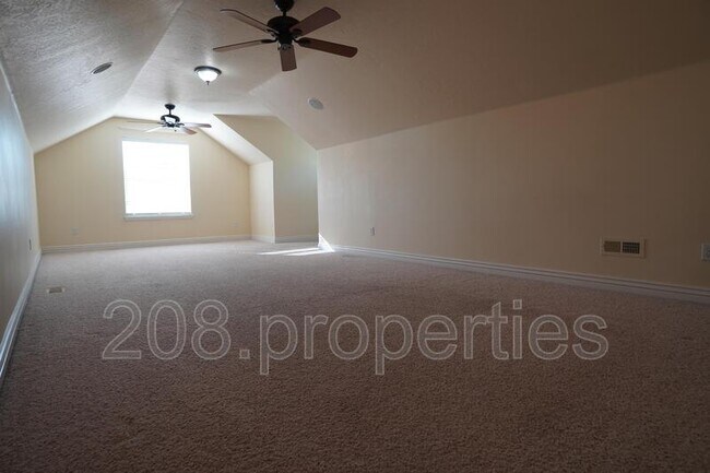 Building Photo - 871 N Grey Pebble Way