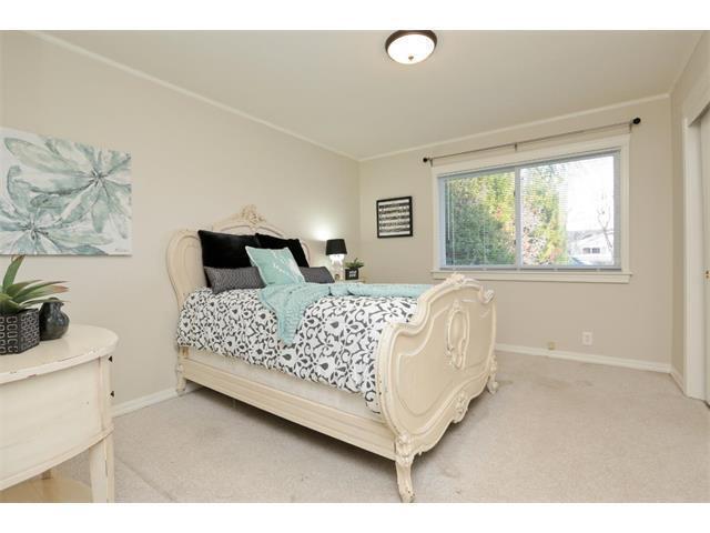 Building Photo - Beautiful single family home near Westfiel...