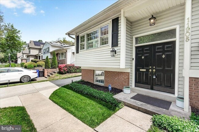 Building Photo - 11905 Hunters Ln