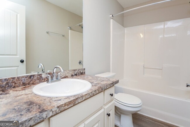 Building Photo - 1637 Deer Creek Ln