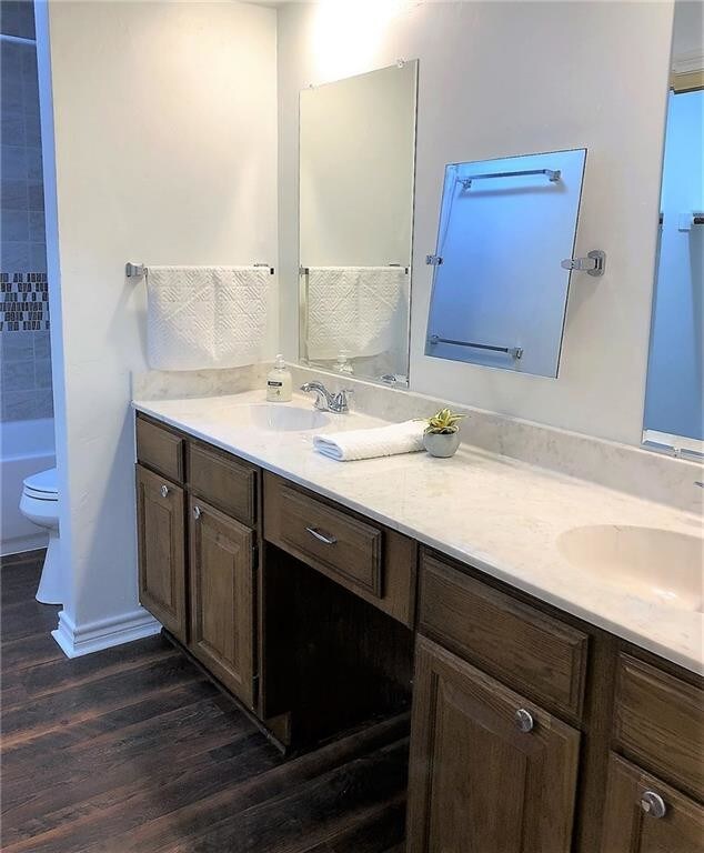 Building Photo - 2730 Silver Creek Dr