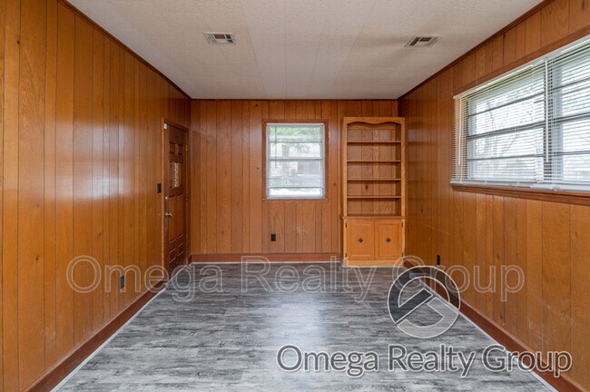 Building Photo - 3544 Cottonwood Dr