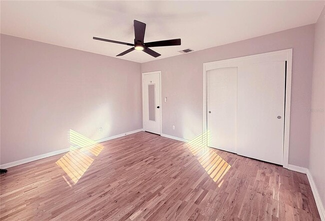 Building Photo - 105 N Aurora Ave