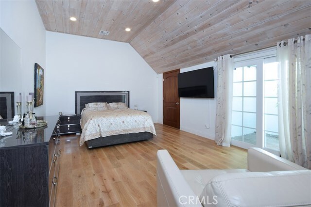 Building Photo - 15128 Valley Vista Blvd