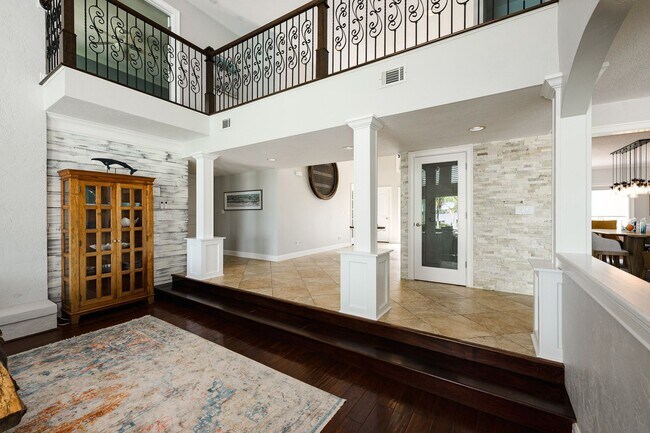 Building Photo - 1130 John Anderson Dr
