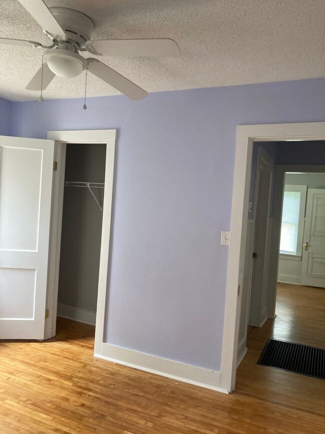 Building Photo - Rental Amount REDUCED!