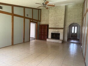 Building Photo - 10106 Prairie Mist St