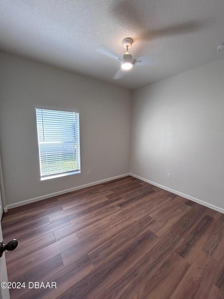 Building Photo - 1948 Yellowfin Dr