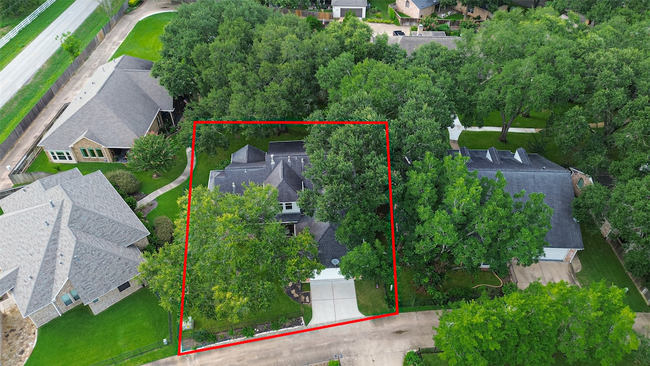 Building Photo - 4727 Lake Village Dr
