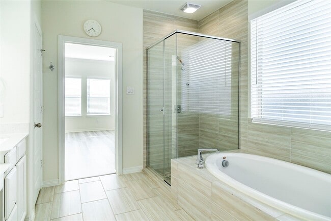 Building Photo - 3618 Windward Canyon Dr