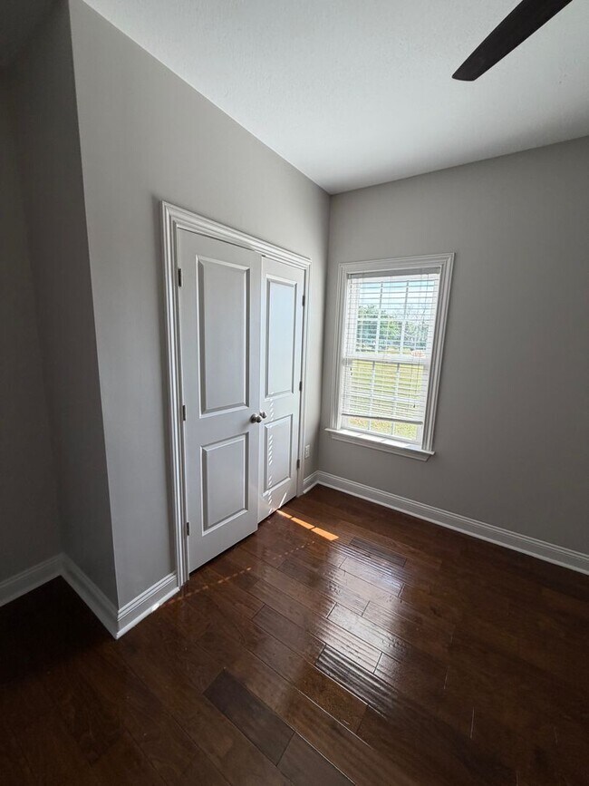 Building Photo - Home in Hahira