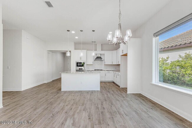Building Photo - 2861 Bastia Ct