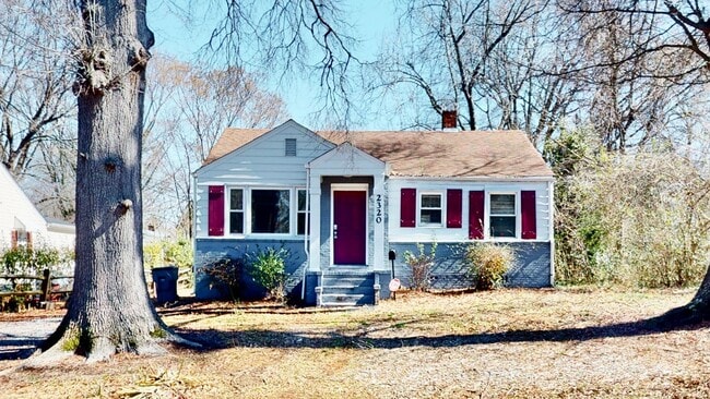 Primary Photo - 2320 Vanderbilt Rd