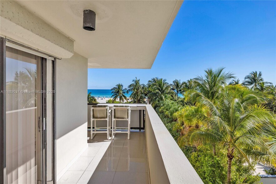 Building Photo - 1623 Collins Ave