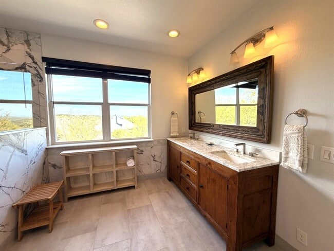 Building Photo - 12008 Fortuna Cove