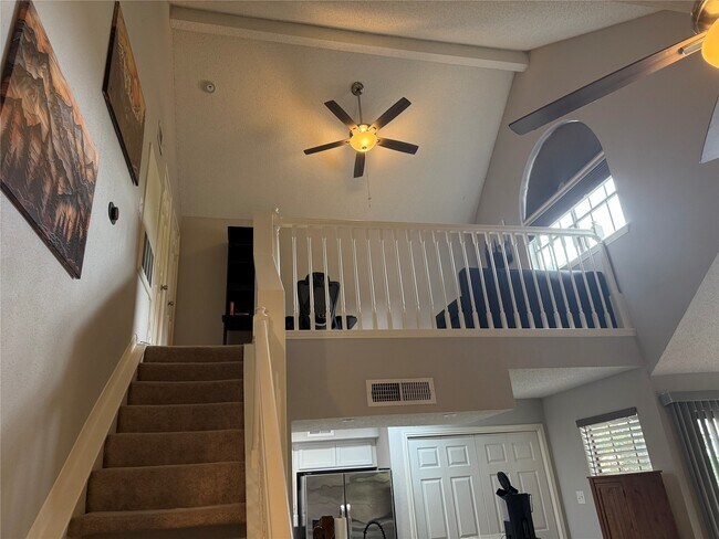 Building Photo - 2300 Old Spanish Trl