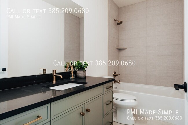 Building Photo - 1380 S 900 W