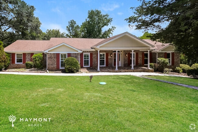 Building Photo - 4806 Castlewood Dr SW