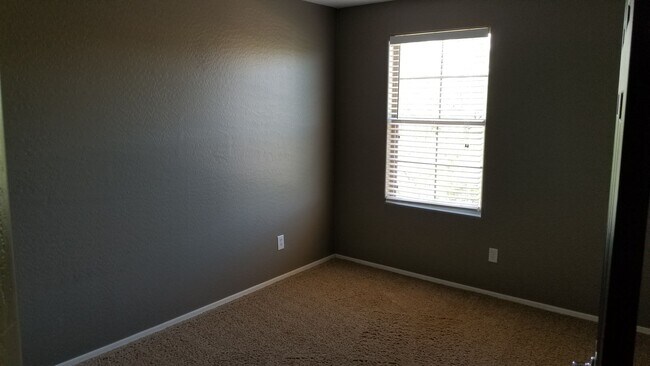 Building Photo - Perfect Entertainer's Dream Home in Anthem
