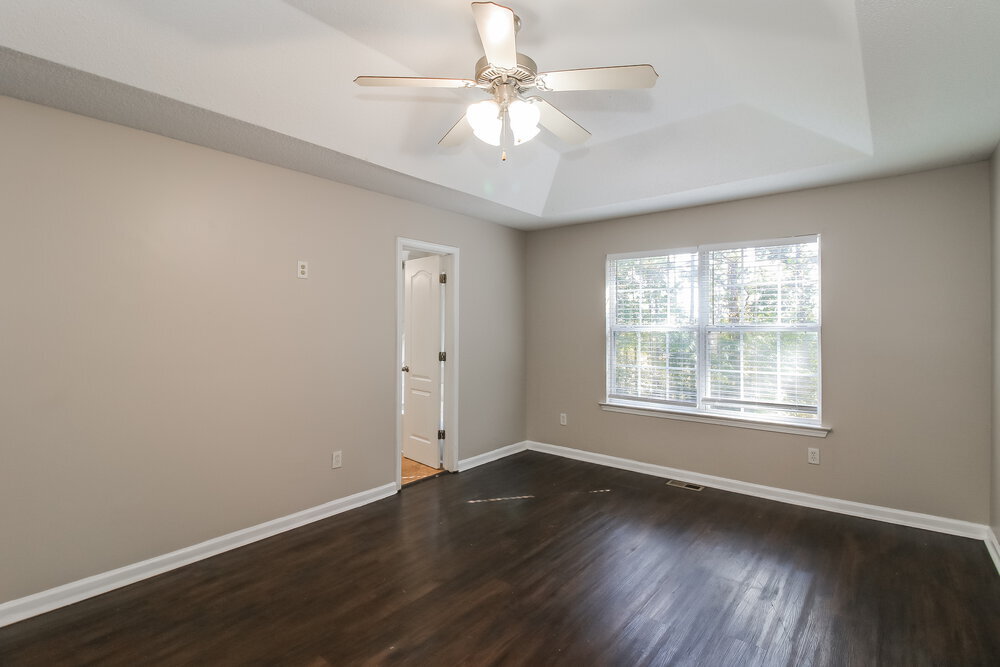 Building Photo - 40 Savoy Park Dr