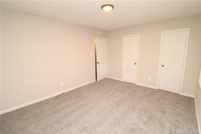 Building Photo - 5215 Deer Haven Dr