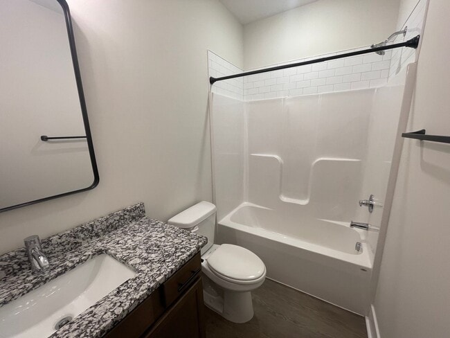 Building Photo - Nearly New 3 Bed 2 Bath Home in Goddard Schools – Trails End