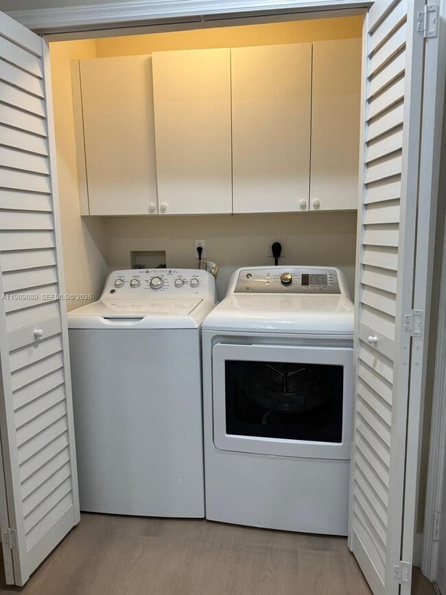 Building Photo - 16432 SW 47th Terrace