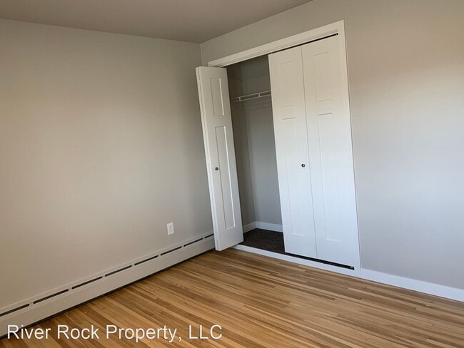 Building Photo - 1205 12th Ave N