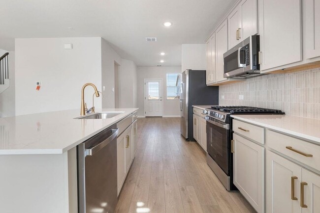 Building Photo - 116 Barret Dr