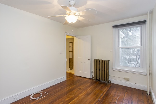 Building Photo - 202 Baldwin St