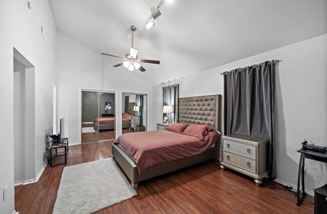 Building Photo - 15167 Kimberley Ct