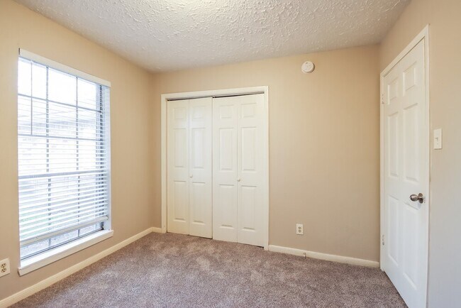 Building Photo - 5434 Heronwood Dr