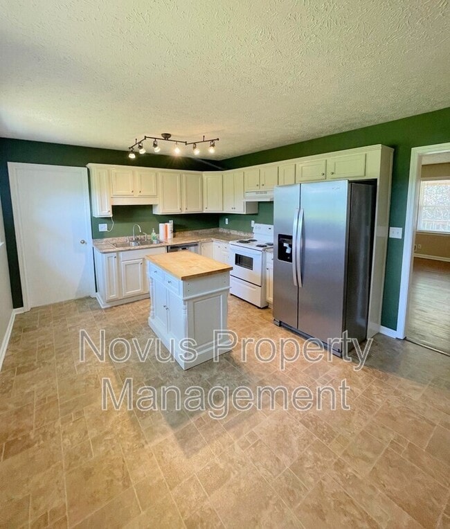 Building Photo - 271 Castleman Rd