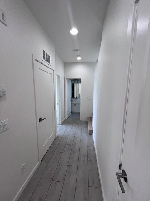 Building Photo - 301 Cassidy St