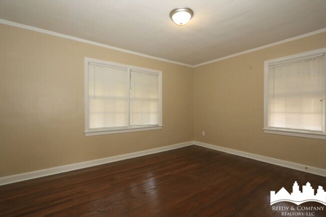 Building Photo - 1446 Alamo St