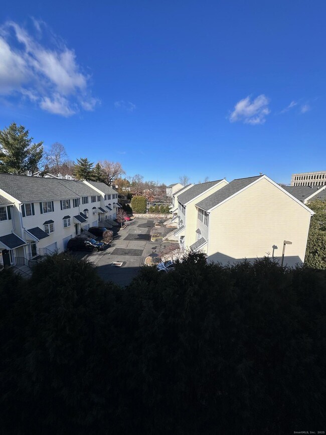 Building Photo - 163 South St